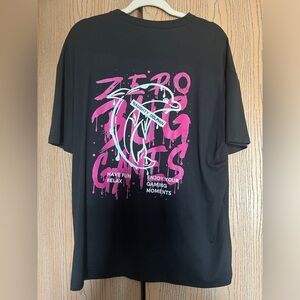 Women’s graphic T-shirt